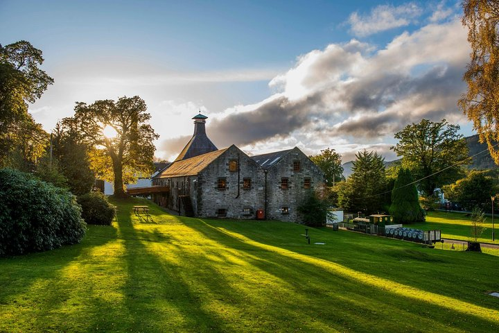 Dewar's Aberfeldy Whisky Distillery